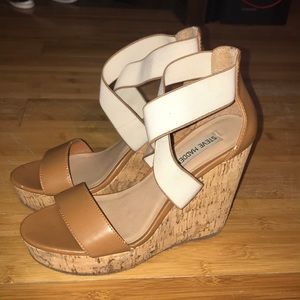 Steve Madden 7.5 platform wedges
